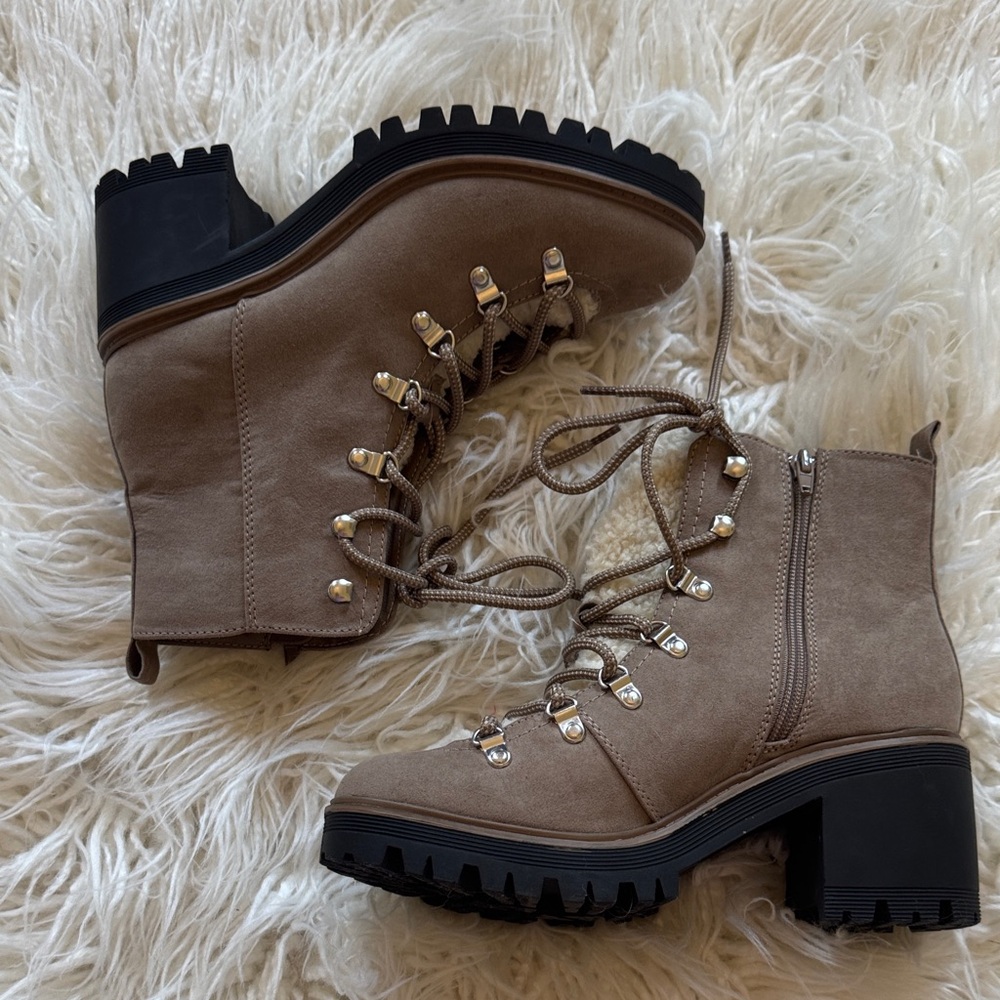 Esprit Women's Lace-Up Brown Boots